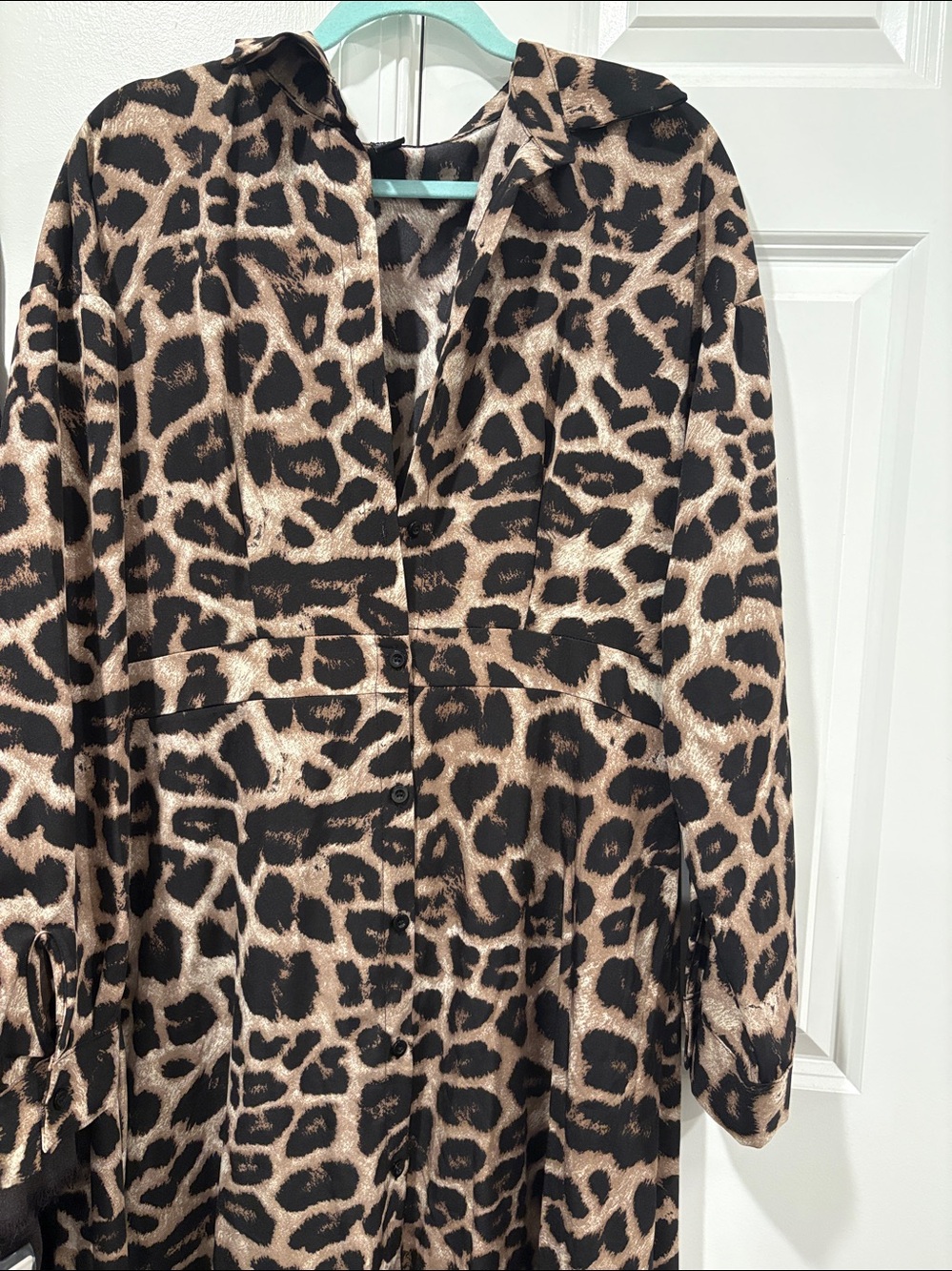 SHEIN Leopard Print Collared Maxi Dress in Brown and Black - Picture 3 of 3